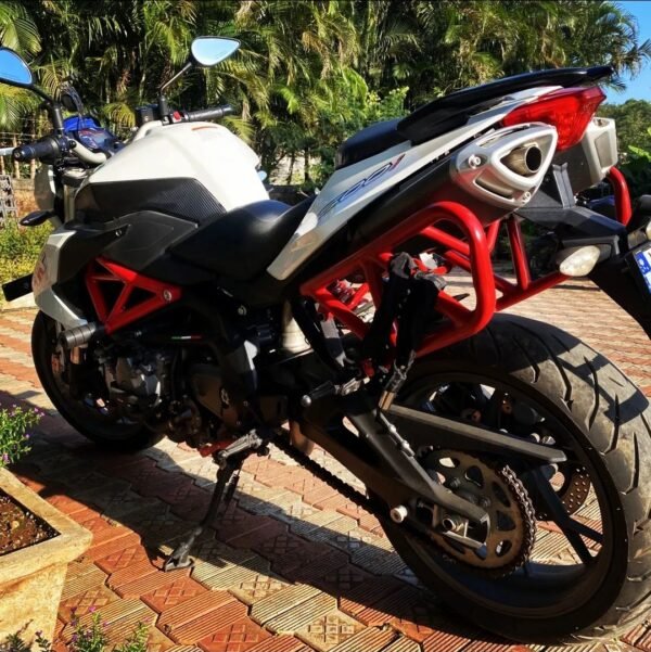 Benelli 600i Saddle Stay